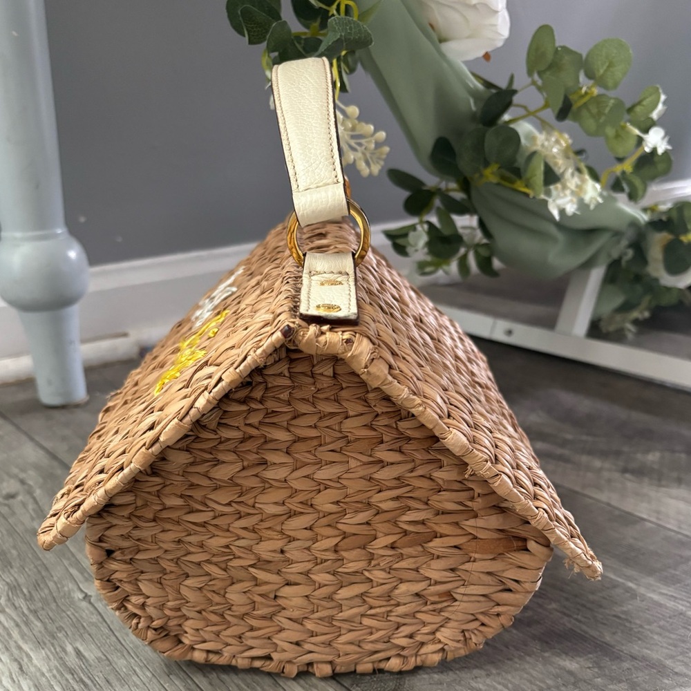 Kate Spade Vintage Wicker BlueBird House Novelty Bag Spring White/Yellow Straw - Picture 12 of 15